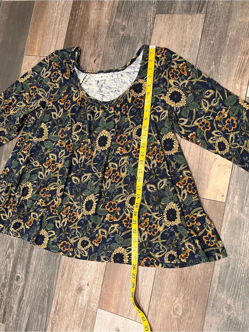Natural Life Iris Top 100% Cotton Long Sleeve Navy Blue Dahlias Floral Size XL - Picture 8 of 10